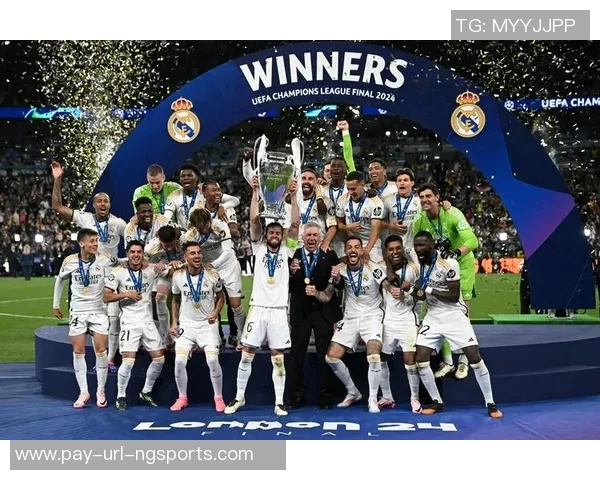 足球荣耀之路：探索世界各大足球奖杯的历史与意义